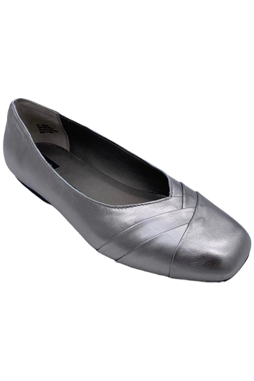 Array Women's Crystal Slip-On Flats Pewter - Narrow